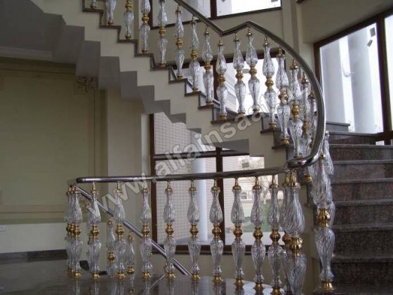 Pleksi məhəccər sistemləri