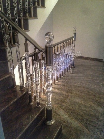 Pleksi məhəccər sistemləri