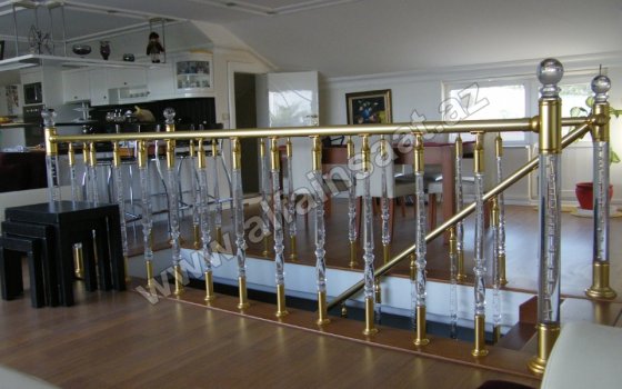 Pleksi məhəccər sistemləri