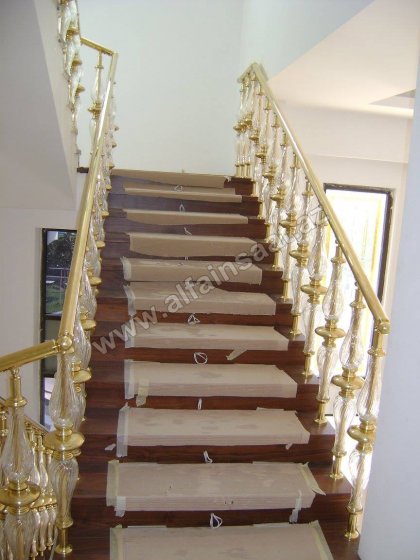 Pleksi məhəccər sistemləri