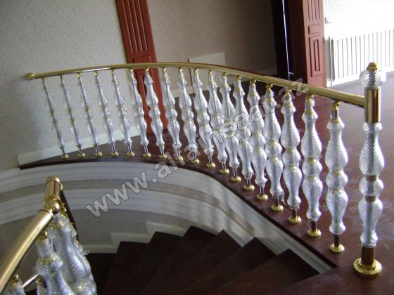 Pleksi məhəccər sistemləri