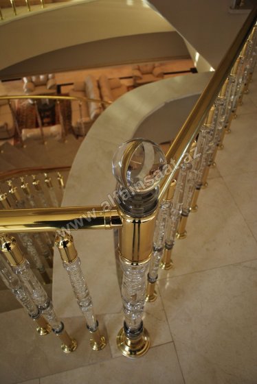 Pleksi məhəccər sistemləri